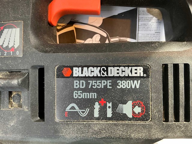Black&decker bd755pe decoupeerzaag - afbeelding 2 van  5