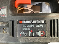 Black&decker bd755pe decoupeerzaag - afbeelding 2 van  5