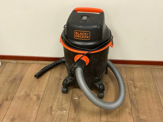 Black&decker bx20p stofzuiger - afbeelding 2 van  2