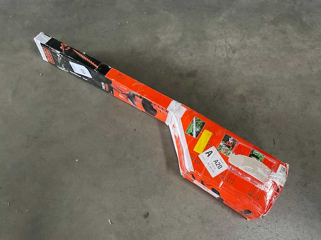 Black+decker gt7030 heggenschaar - afbeelding 1 van  7