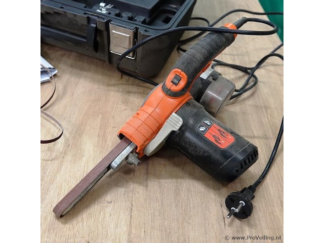 Black+decker slijp/schuurmachine - afbeelding 2 van  4