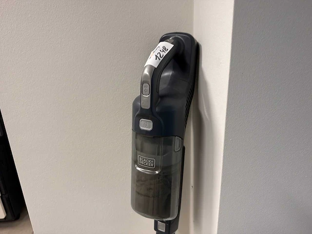 Black+decker stofzuiger - afbeelding 2 van  3