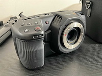 Blackmagic design 4k pocket cinema fotocamera en toebehoren - afbeelding 1 van  8