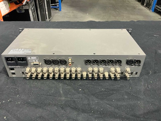 Blackmagicdesign atem 2 m/e production studio 4k - afbeelding 3 van  4