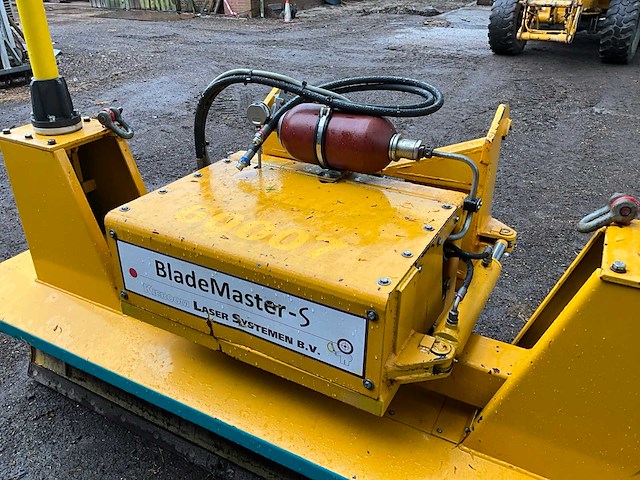 Bladmaster-s leveller laserbak 235 cm - afbeelding 9 van  18