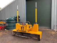Bladmaster-s leveller laserbak 235 cm - afbeelding 1 van  18