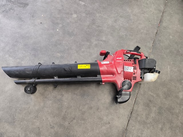 Bladzuiger benzine mtd, bv 3000 g - afbeelding 1 van  9