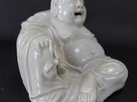 Blanc de chine zitten happy boeddha - afbeelding 4 van  5