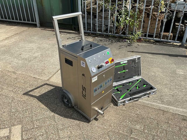 Blasteq - 2021 - ic-310-s - ics ic-310-s professionele droogijsstraalmachine (2021) met accessoires - afbeelding 22 van  30