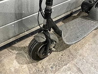 Blata - gemotoriseerde step - afbeelding 4 van  10