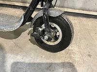 Blata - gemotoriseerde step - afbeelding 9 van  10