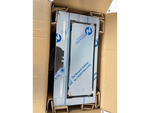 Blaupunkt bluebot xtreme – robotstofzuiger met dweil | inventum aki6015rvs – inbouw afzuigkap 60 cm - afbeelding 2 van  3