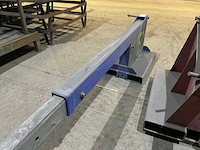 Blauwe hijsmast voor heftruck - afbeelding 4 van  6