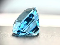 Blauwe topaas 50.00 carat - afbeelding 1 van  4