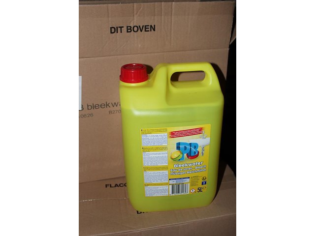 Bleekwater in 6 dozen. 15 liter per doos. 18 cans. - afbeelding 2 van  2