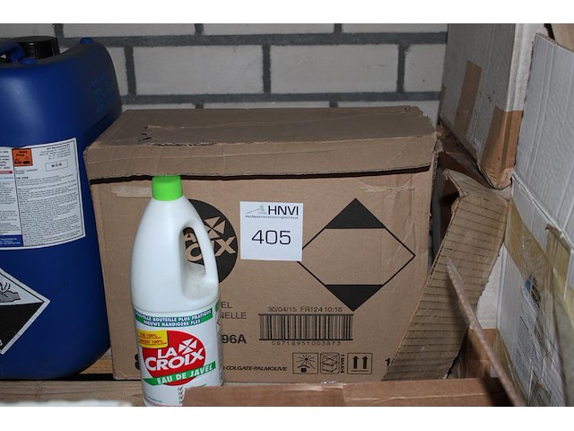 Bleekwater lacroix. 6 flessen van 1,5 liter. - afbeelding 1 van  2