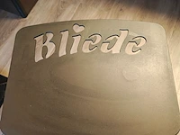 "bliede" tafel, zwart