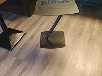 "bliede" tafel, zwart - afbeelding 2 van  3