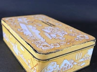 Blik met kunstkoekjes als kaarsjes - afbeelding 4 van  5