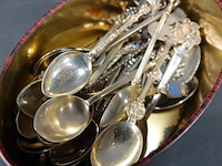 Blik met lepeltjes - afbeelding 4 van  5