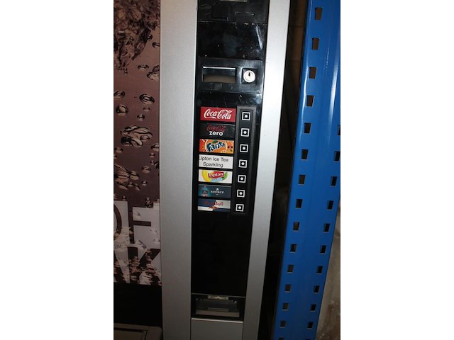 Blikjes vending machine necta diesis. machine heeft 7 kolommen en is v.v. nayax betaalsysteem. bouwjaar onb... - afbeelding 4 van  4