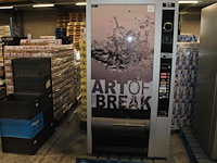 Blikjes vending machine necta diesis. machine heeft 9 kolommen en is v.v. nayax betaalsysteem. bouwjaar onb...