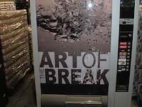 Blikjes vending machine necta diesis. machine heeft 9 kolommen en is v.v. nayax betaalsysteem. bouwjaar onb... - afbeelding 2 van  3