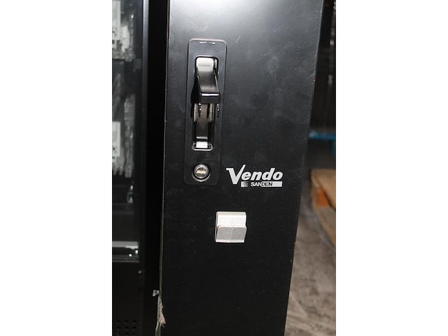 Blikjes vending machine vendo sanden sve dm9. nieuw. machine heeft 59 posities en is v.v. nayax betaalsyste... - afbeelding 3 van  4