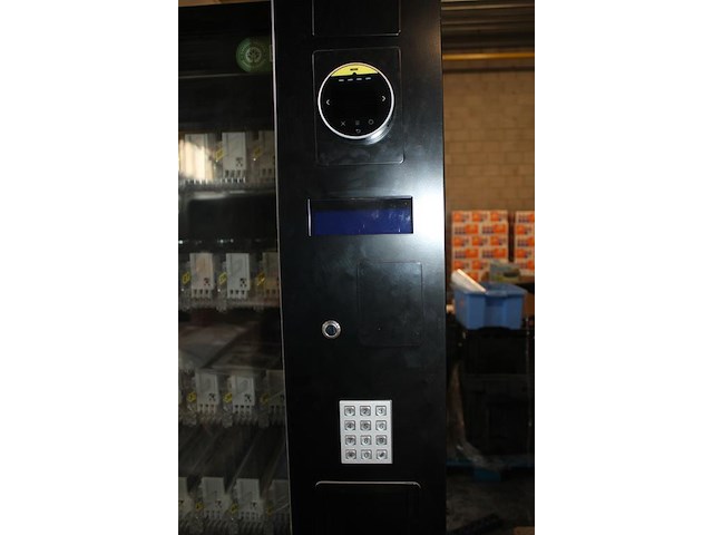 Blikjes vending machine vendo sanden sve dm9. nieuw. machine heeft 59 posities en is v.v. nayax betaalsyste... - afbeelding 4 van  4