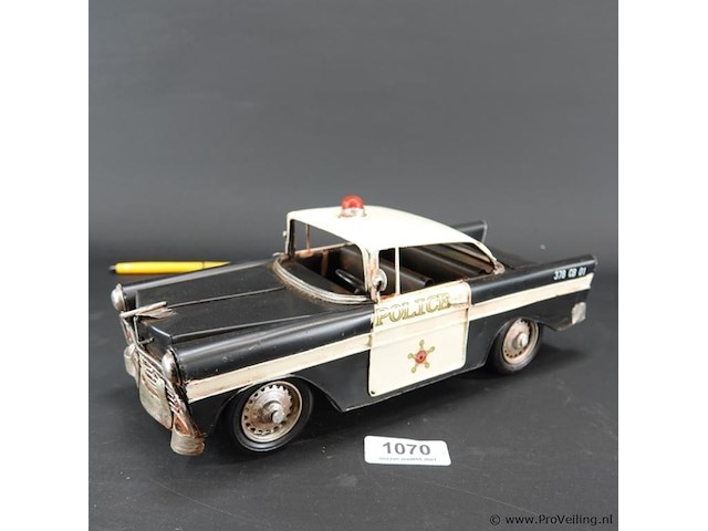 Blikken amerikaanse politieauto - afbeelding 1 van  5