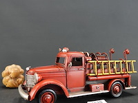 Blikken brandweerauto - afbeelding 1 van  5