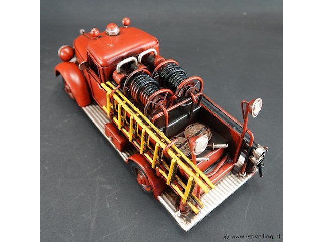 Blikken brandweerauto - afbeelding 3 van  5