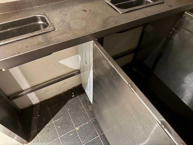 Blikken dispenser - afbeelding 3 van  3