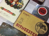 Blikken dozen tabak - afbeelding 2 van  2