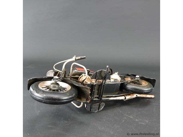 Blikken motor - afbeelding 5 van  5