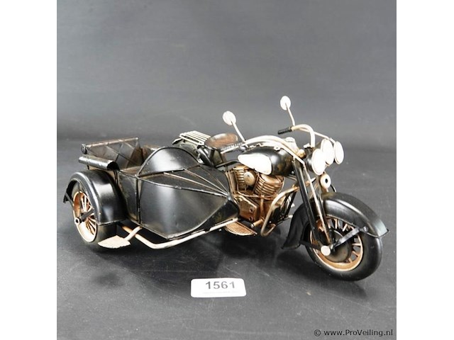 Blikken motor - afbeelding 1 van  5