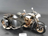 Blikken motor - afbeelding 1 van  5