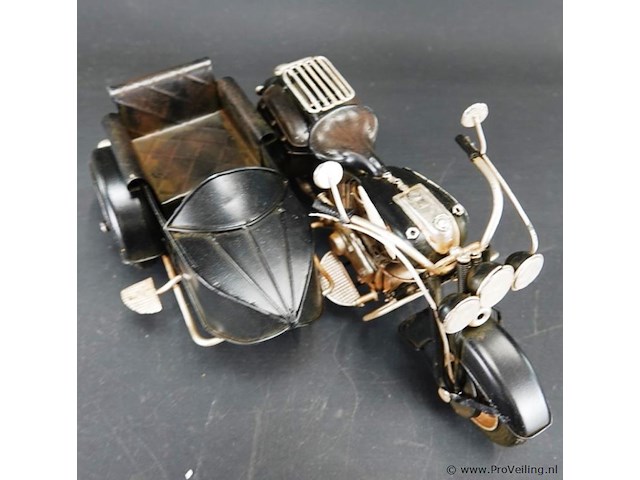 Blikken motor - afbeelding 3 van  5