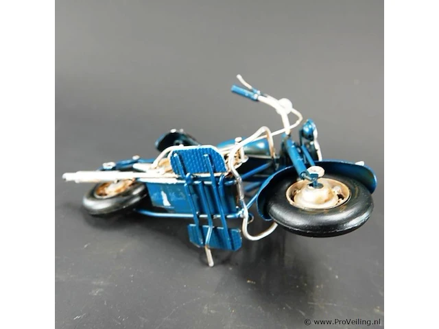 Blikken motor - afbeelding 5 van  5