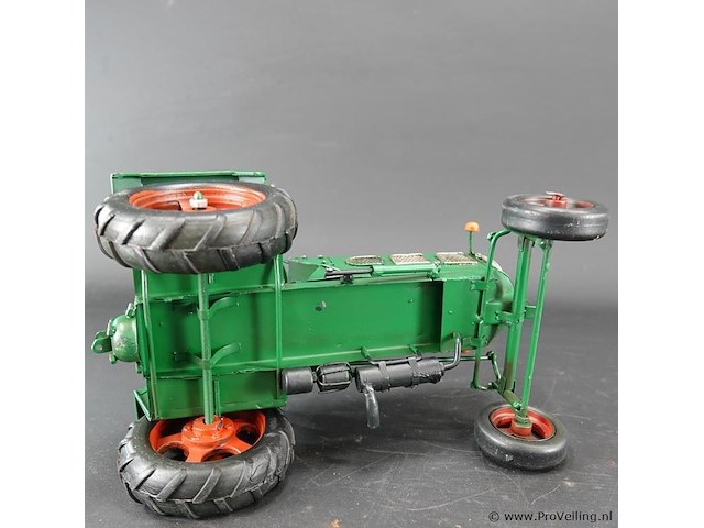 Blikken tractor - afbeelding 5 van  5