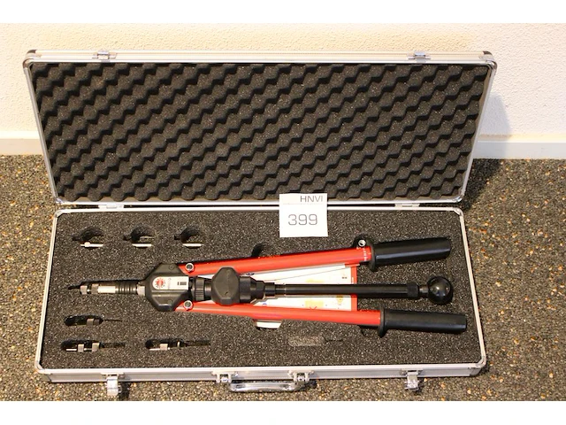 Blindklinknageltang next tools mfx511qi in kunststoffen koffer. - afbeelding 1 van  2