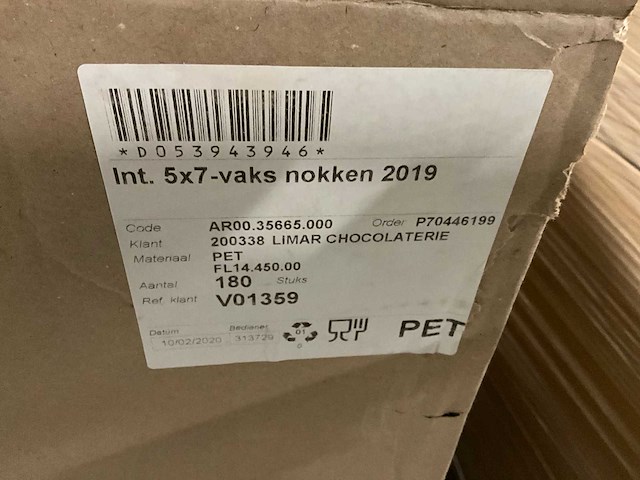 Bliston 8 / 9 vaks inleg tray partij plastic verpakkingen met partij bruine inlegtrays - afbeelding 2 van  11