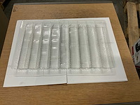 Bliston 8 / 9 vaks inleg tray partij plastic verpakkingen met partij bruine inlegtrays - afbeelding 3 van  11