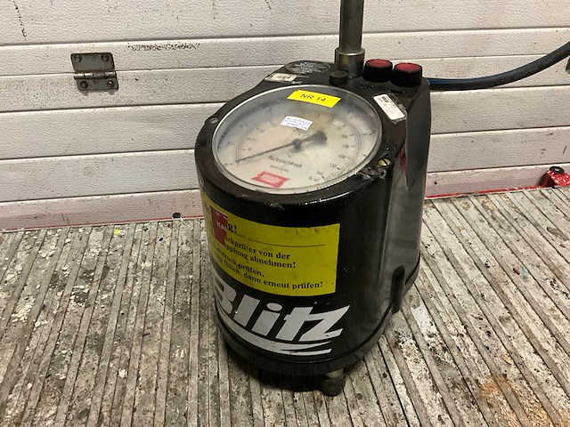 Blitz pneustar ii pneumatisch bandenpomp drukvat - afbeelding 2 van  4