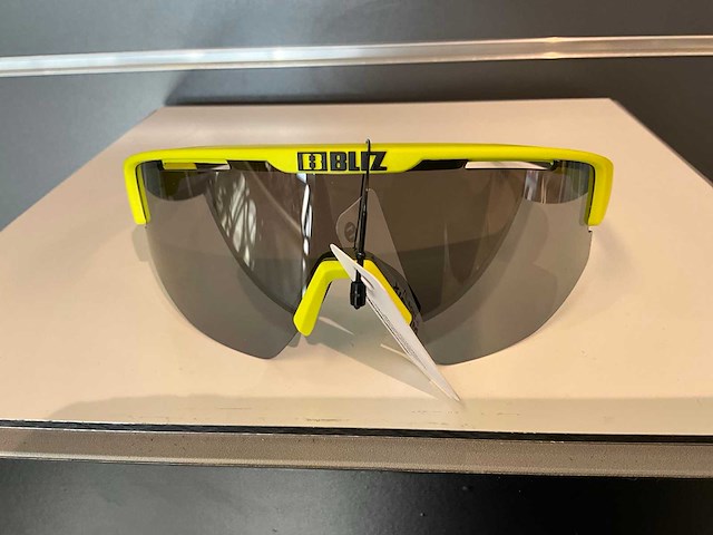 Bliz matrix 52104-71 fietsbril - afbeelding 3 van  4