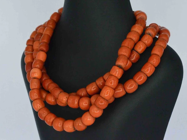 Bloedkoraal ketting gouden sluiting - afbeelding 5 van  11