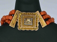 Bloedkoraal ketting gouden sluiting - afbeelding 7 van  11