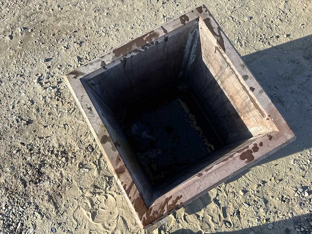 Bloembak beton - antraciet - 50 x 50 x 50 cm (2x) - afbeelding 3 van  3