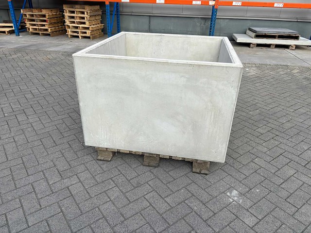 Bloembak beton - grijs - 120 x 120 x 80cm - afbeelding 2 van  3