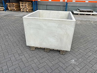 Bloembak beton - grijs - 120 x 120 x 80cm - afbeelding 2 van  3